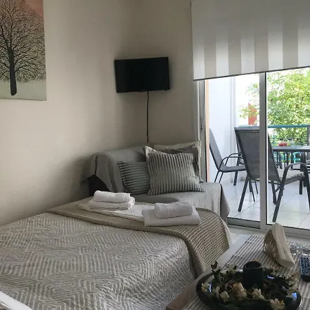 Beach House 50m From The Beach Διαμέρισμα Πολύχρονο