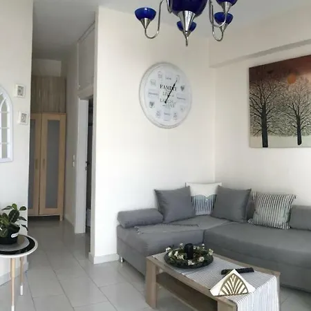 Beach House 50m From The Beach Полихроно