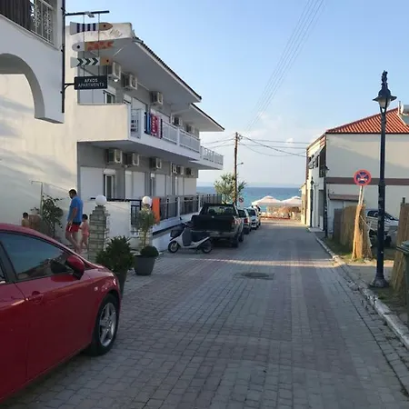 Beach House 50m From The Beach