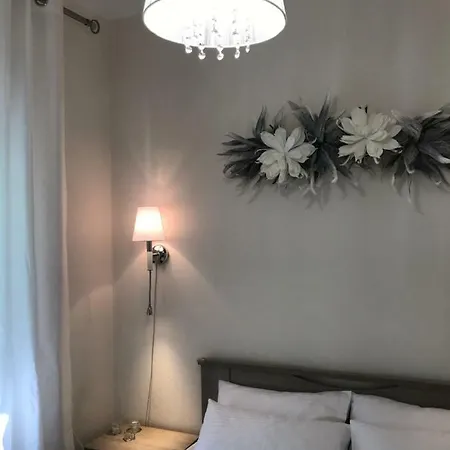 Beach House 50m From The Beach Апартаменты *